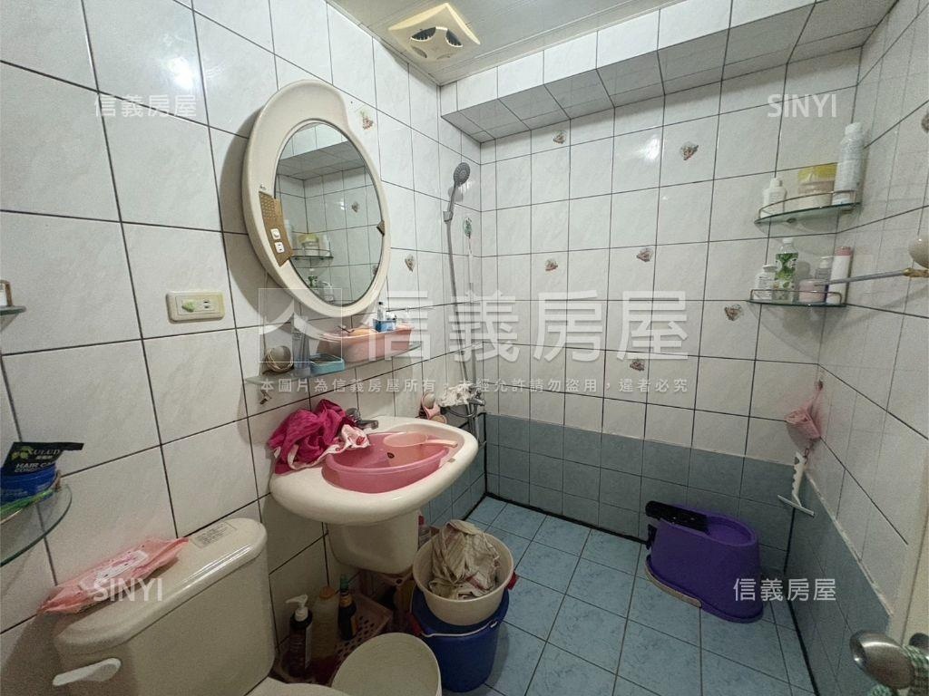 國際福星一房一廳美宅房屋室內格局與周邊環境