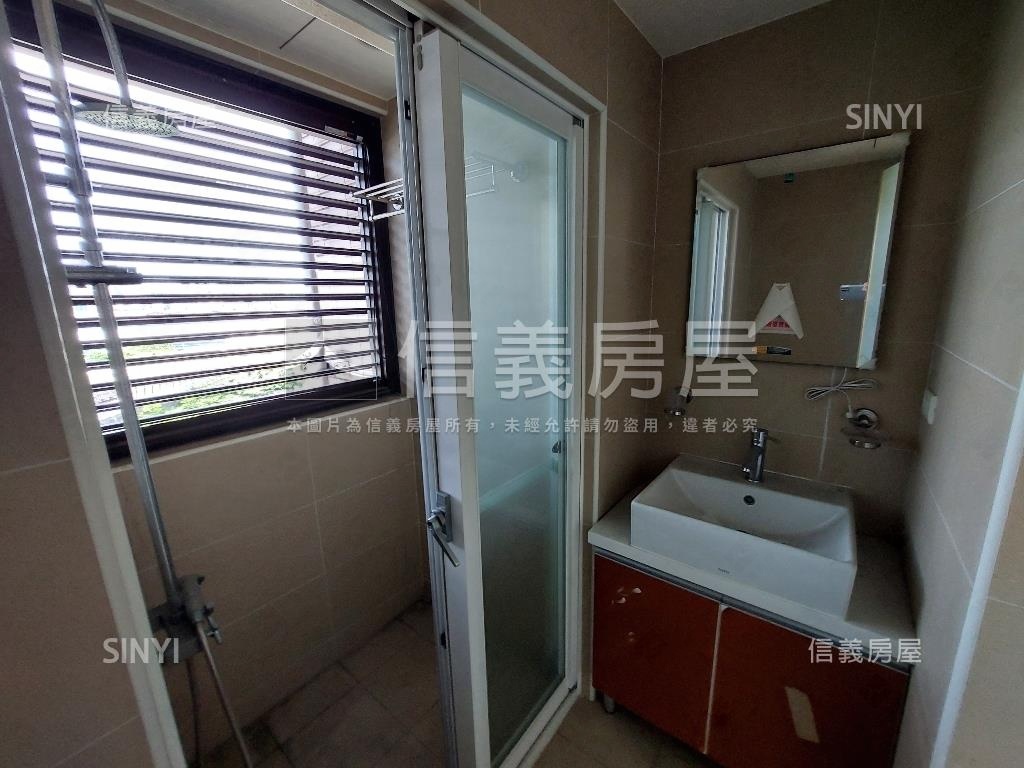 展覽館雙捷小宅車位房屋室內格局與周邊環境