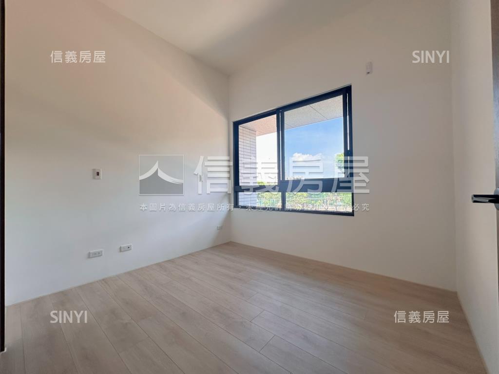 峰裕曦月２樓大露臺房屋室內格局與周邊環境