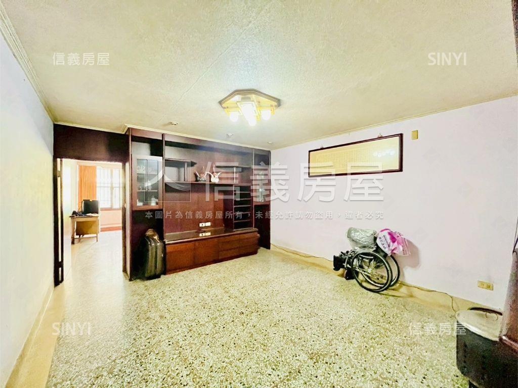 專任！近美術園道臨路店住房屋室內格局與周邊環境