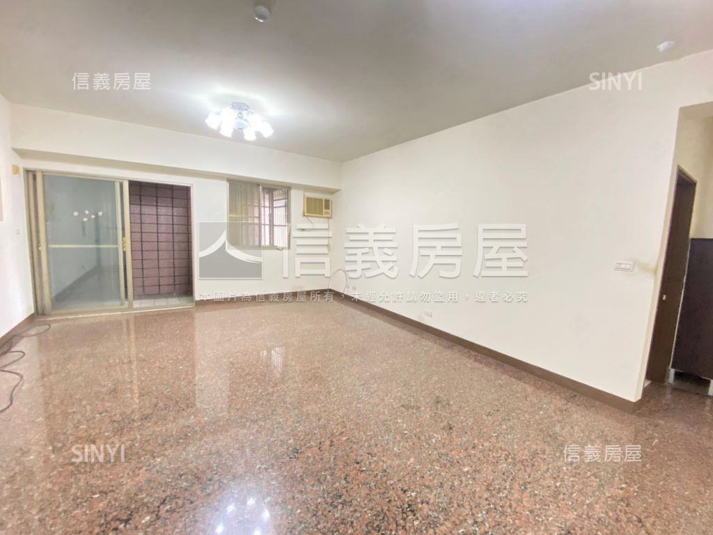 近高鐵採光３房大空間房屋室內格局與周邊環境