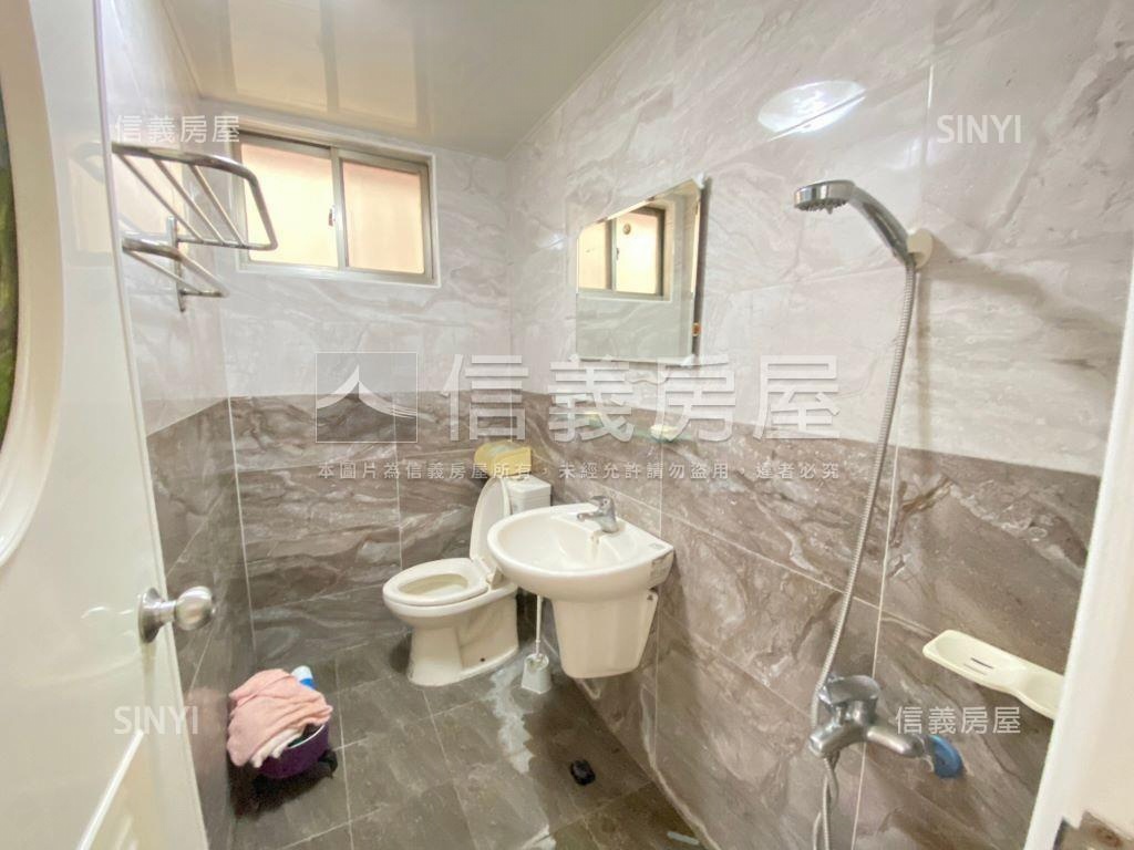 近高鐵採光３房大空間房屋室內格局與周邊環境