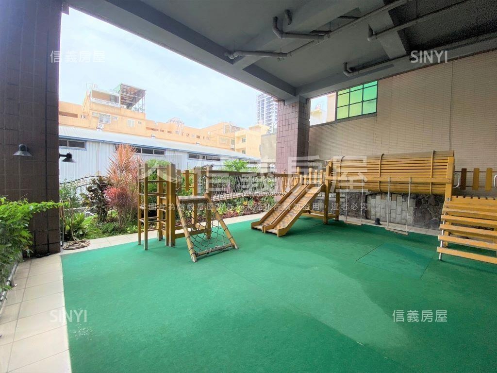 近高鐵採光３房大空間房屋室內格局與周邊環境