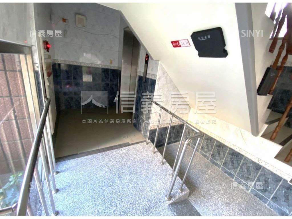 近高鐵採光３房大空間房屋室內格局與周邊環境