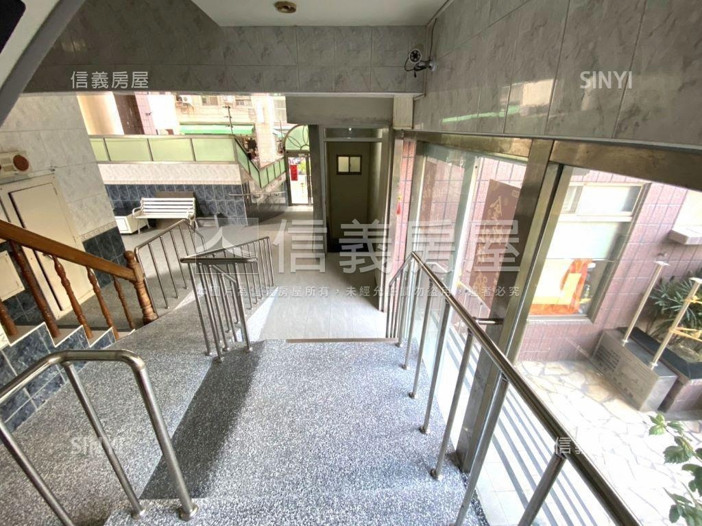 近高鐵採光３房大空間房屋室內格局與周邊環境