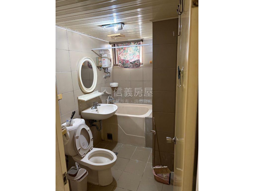 文心櫻花捷運站投資套房房屋室內格局與周邊環境