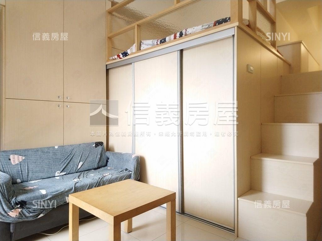 西門捷運挑高邊間採光美屋房屋室內格局與周邊環境