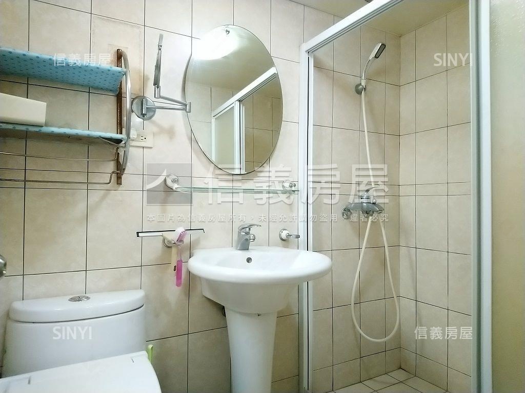西門捷運挑高邊間採光美屋房屋室內格局與周邊環境