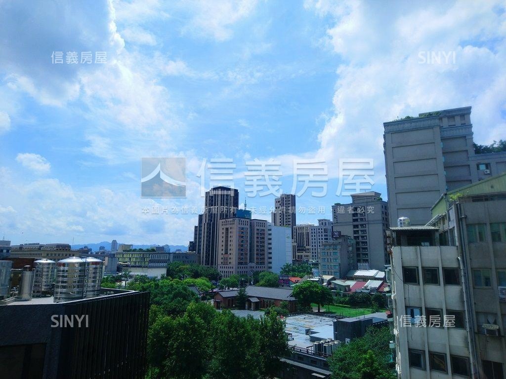 西門捷運挑高邊間採光美屋房屋室內格局與周邊環境