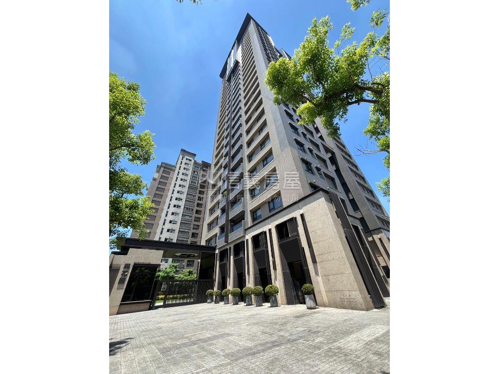 專約精緻裝潢河景萬花園房屋室內格局與周邊環境