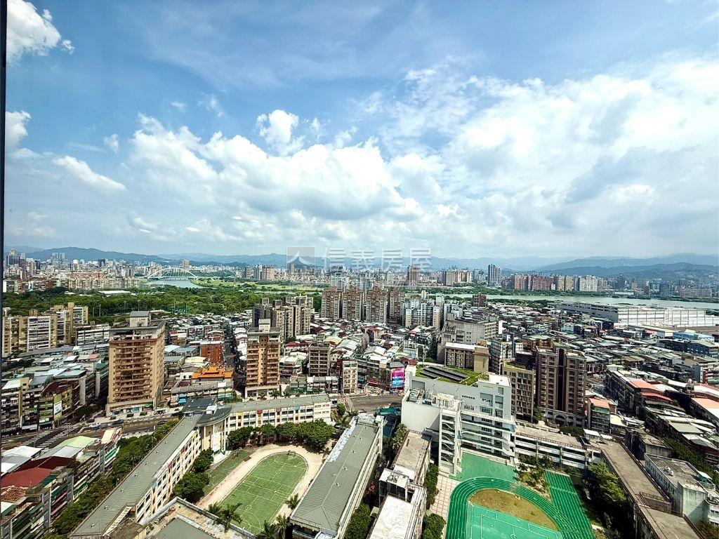 專約精緻裝潢河景萬花園房屋室內格局與周邊環境