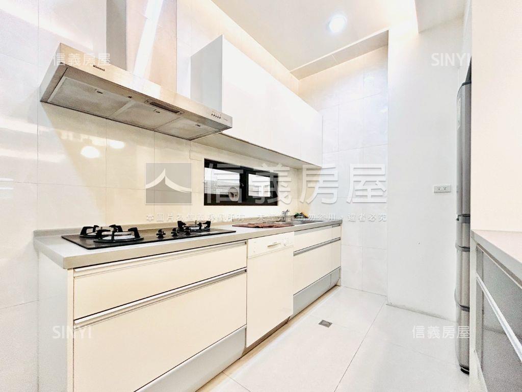 十二期巴洛克臨路別墅房屋室內格局與周邊環境