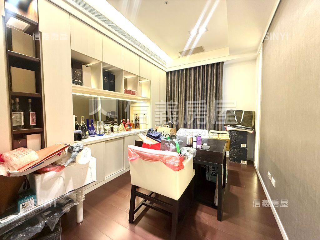 高大上★迎東湖四房雙車位房屋室內格局與周邊環境