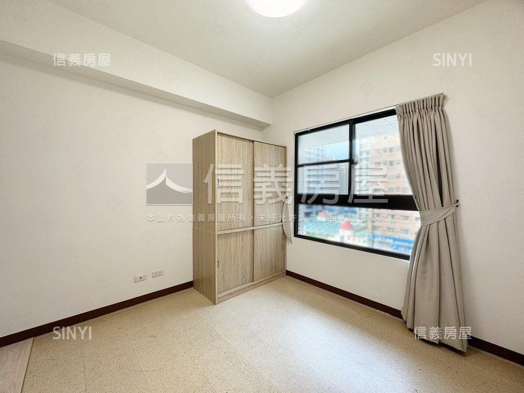 太普新光⭐裝潢三房附車位房屋室內格局與周邊環境