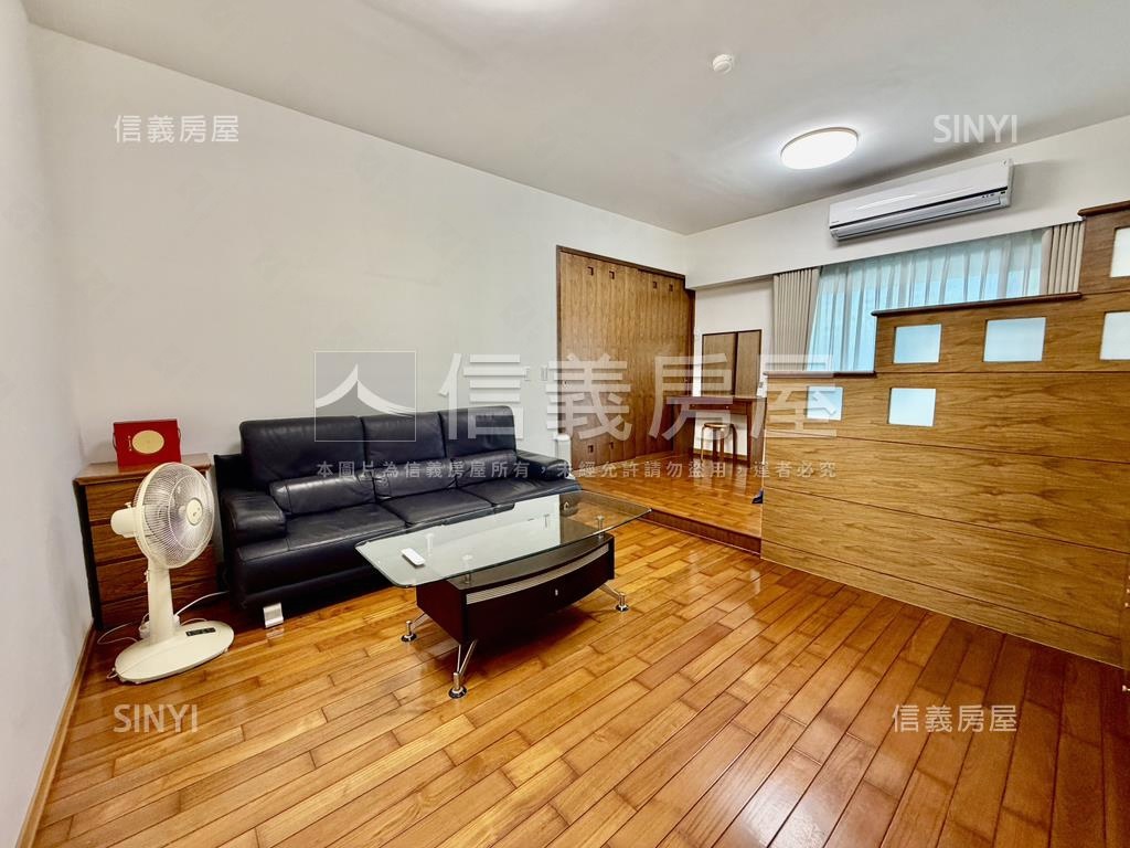 美麗皇家陽台景觀大套房房屋室內格局與周邊環境