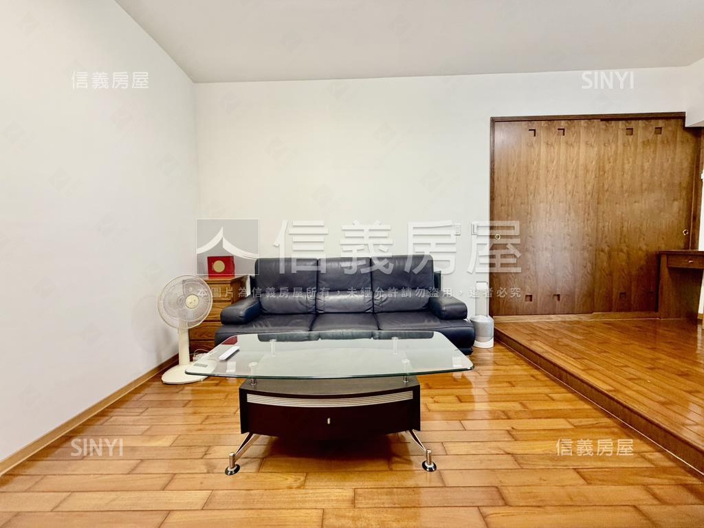 美麗皇家陽台景觀大套房房屋室內格局與周邊環境