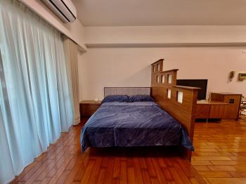 美麗皇家陽台景觀大套房