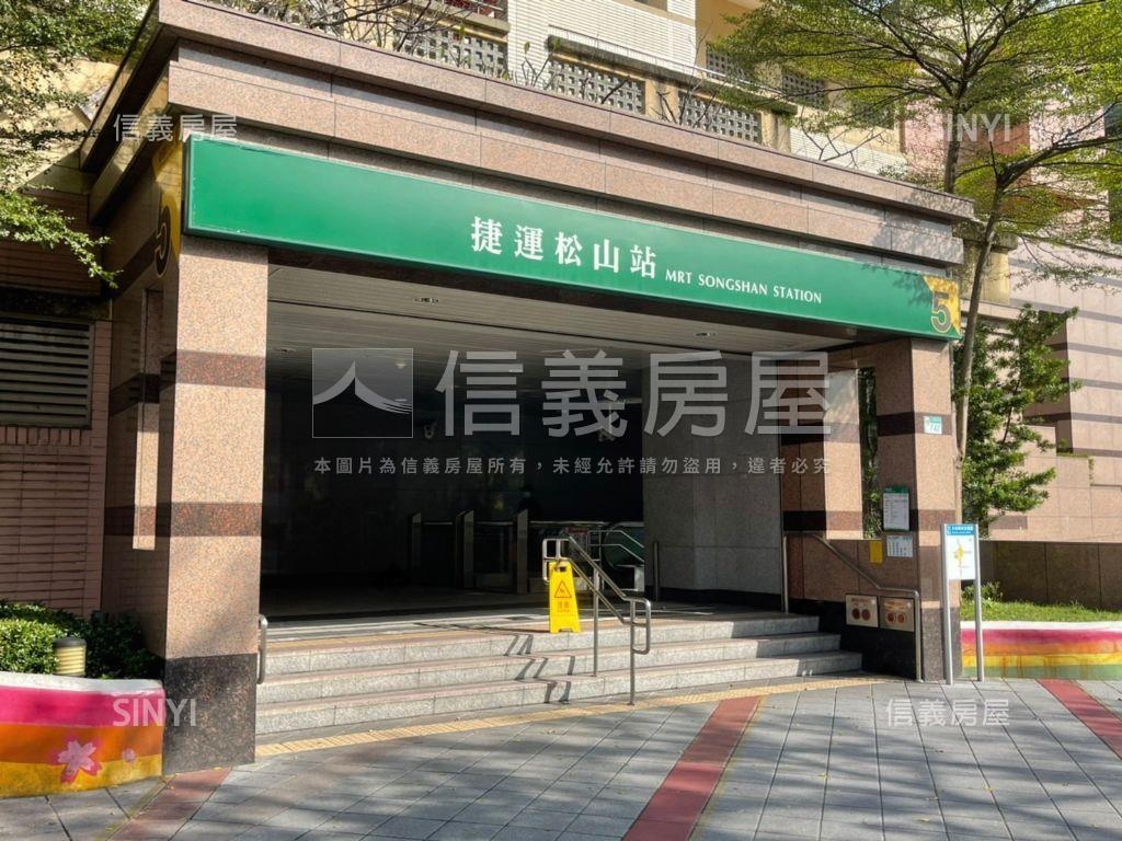 信義君址車位房屋室內格局與周邊環境