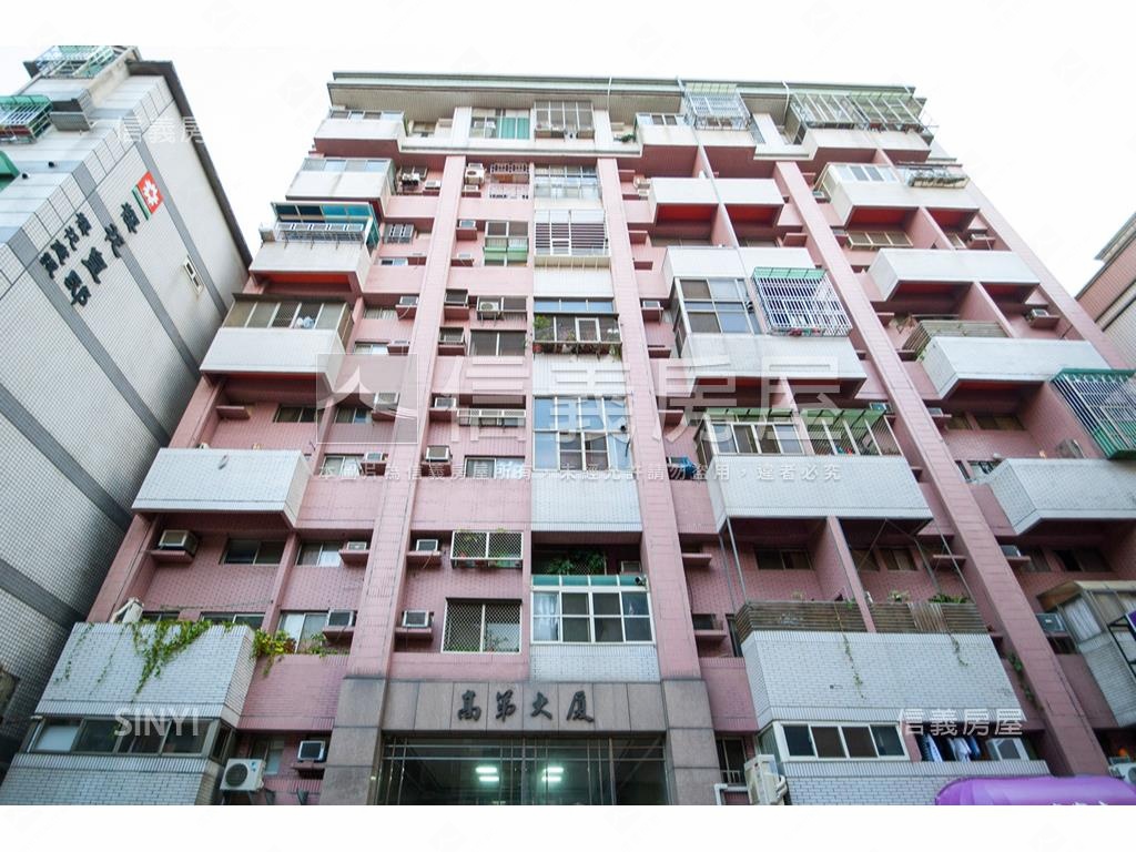 高第大廈●次頂樓裝潢好宅房屋室內格局與周邊環境