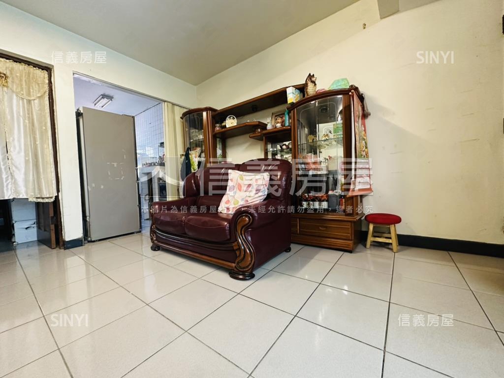 近平實大空間公寓房屋室內格局與周邊環境