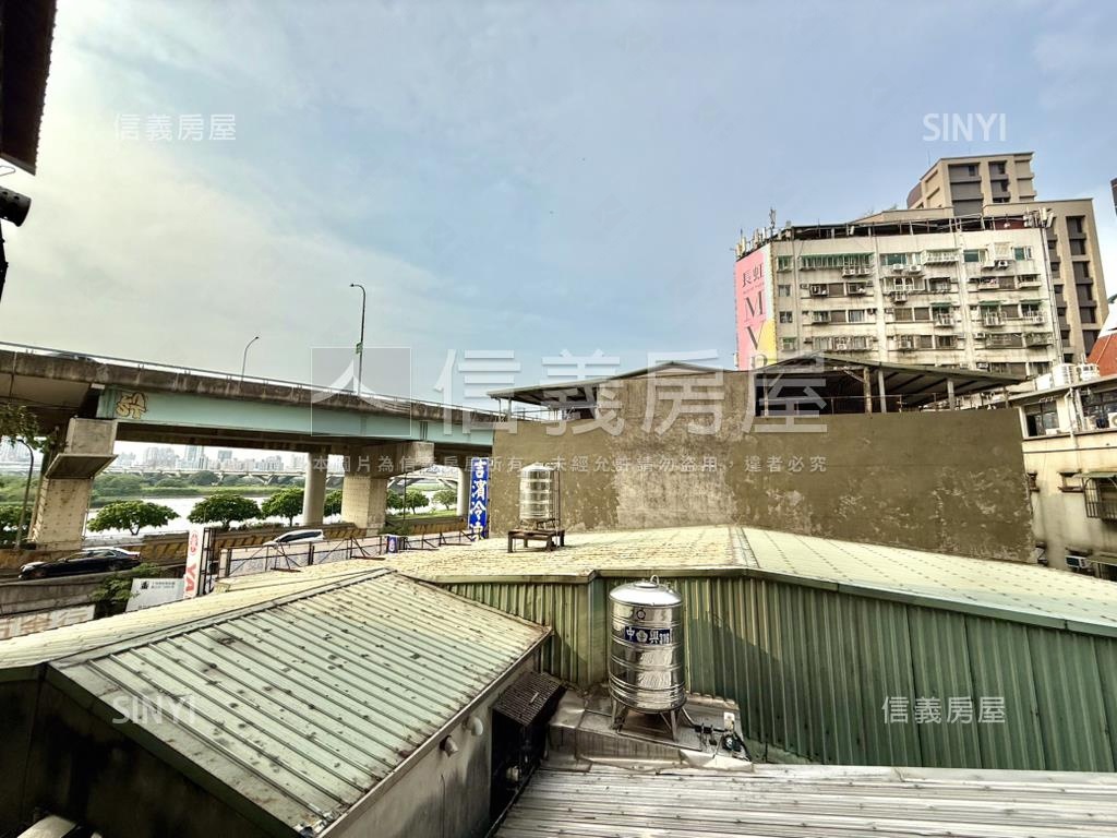 西門北門站採光四房電梯房屋室內格局與周邊環境