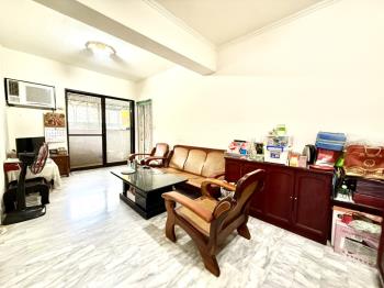 馬年雙子星近捷運西門電梯