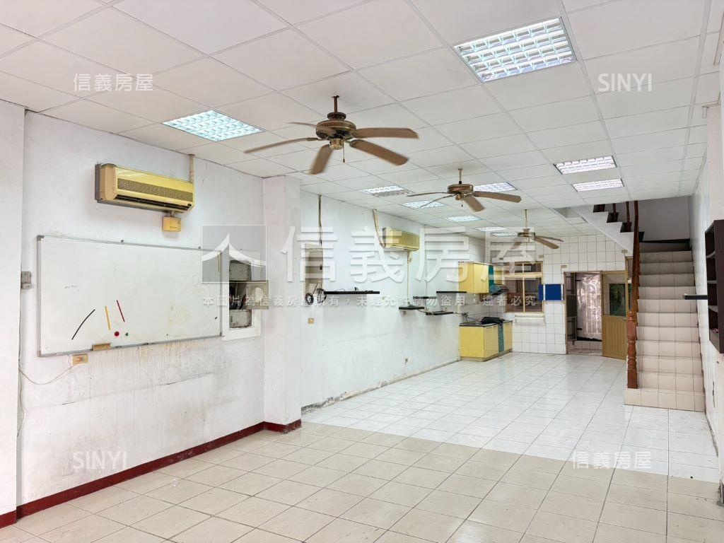 菓林透天店面房屋室內格局與周邊環境