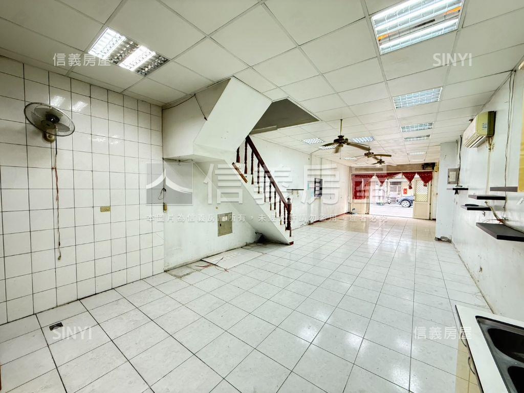 菓林透天店面房屋室內格局與周邊環境