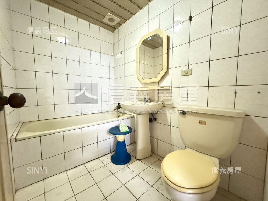 菓林透天店面房屋室內格局與周邊環境