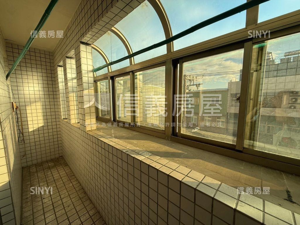 菓林透天店面房屋室內格局與周邊環境