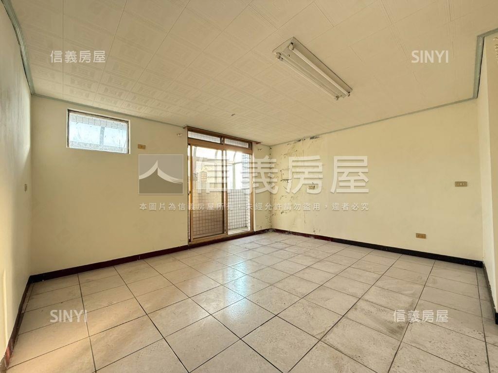 菓林透天店面房屋室內格局與周邊環境