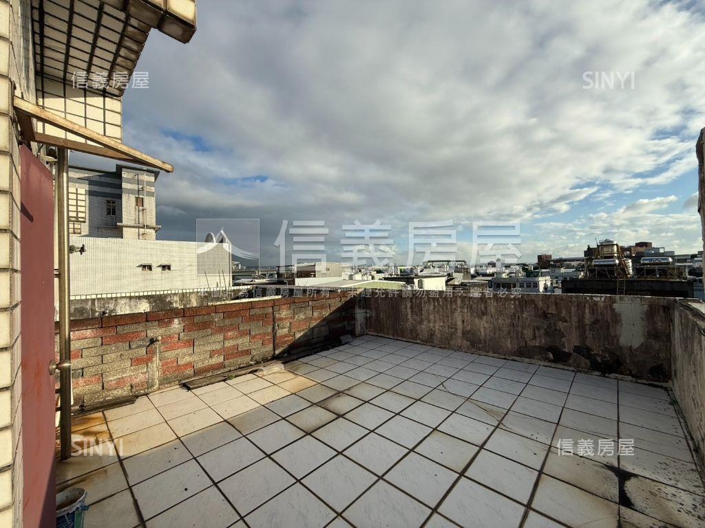 菓林透天店面房屋室內格局與周邊環境