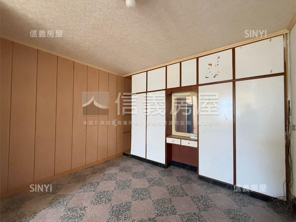 近交流道和平路透天房屋室內格局與周邊環境