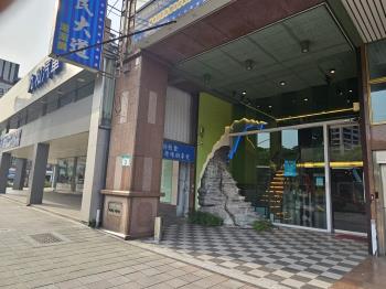 ＡＡ大安森林挑高金店