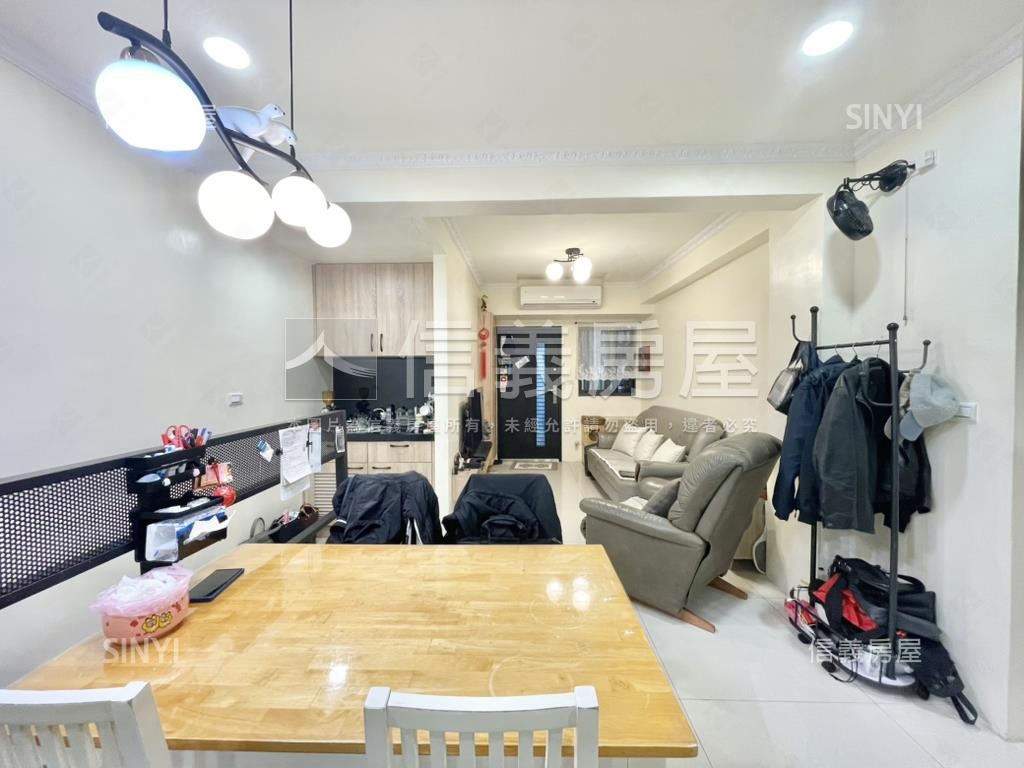 天母廣場美裝質感１樓房屋室內格局與周邊環境