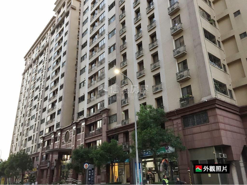 當代精美低總價三房車位房屋室內格局與周邊環境