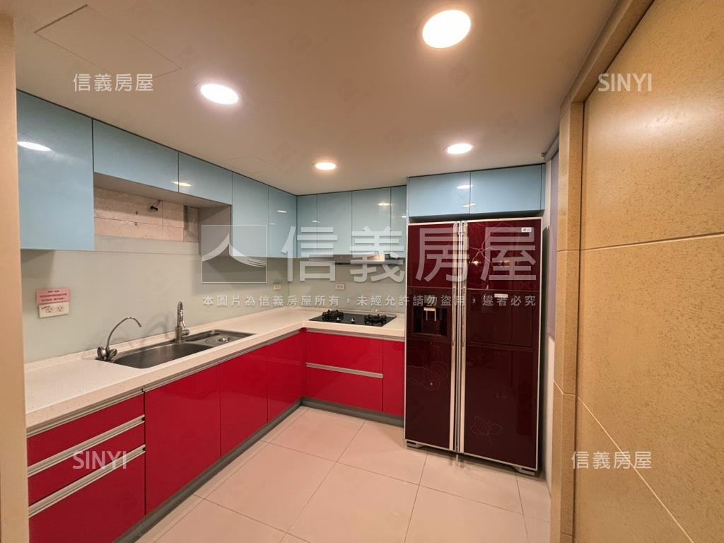 天母綠景大戶帶車位房屋室內格局與周邊環境