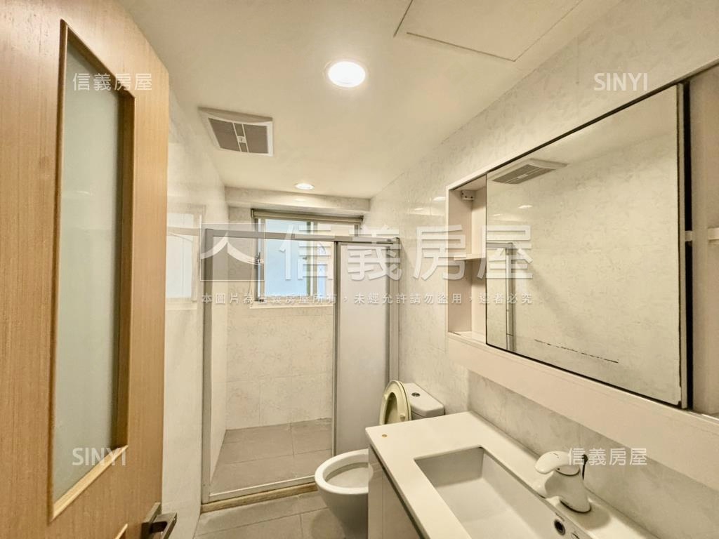 天母綠景大戶帶車位房屋室內格局與周邊環境