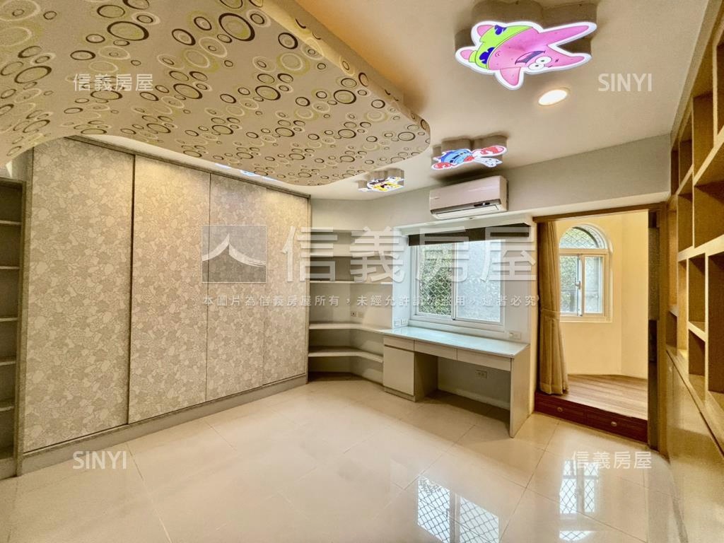 天母綠景大戶帶車位房屋室內格局與周邊環境