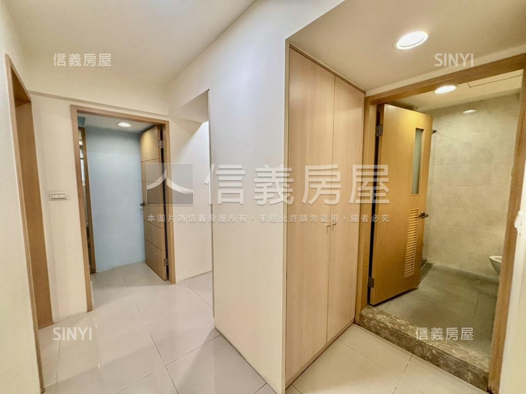 天母綠景大戶帶車位房屋室內格局與周邊環境