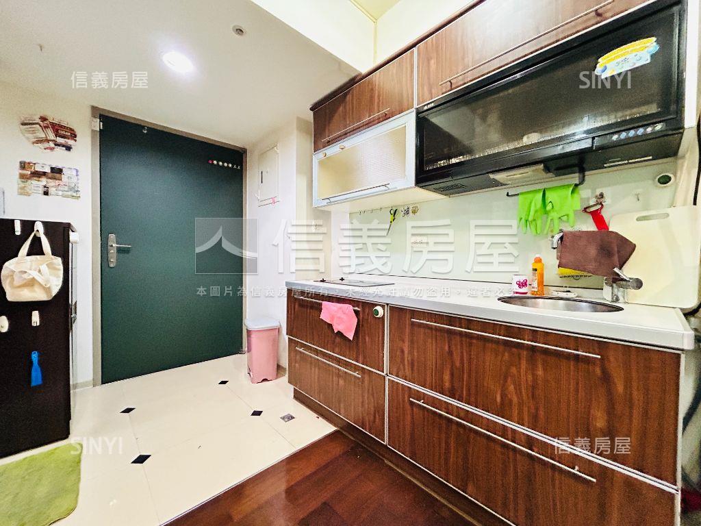 專任首購富陽四季房屋室內格局與周邊環境