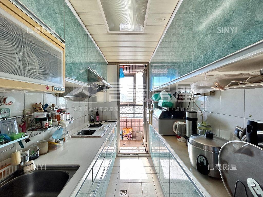 優質學區冠德電梯三房房屋室內格局與周邊環境