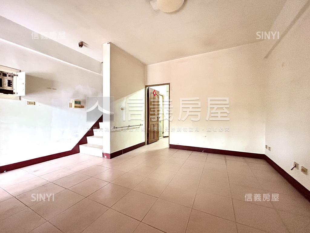 面河景首排車庫透天房屋室內格局與周邊環境