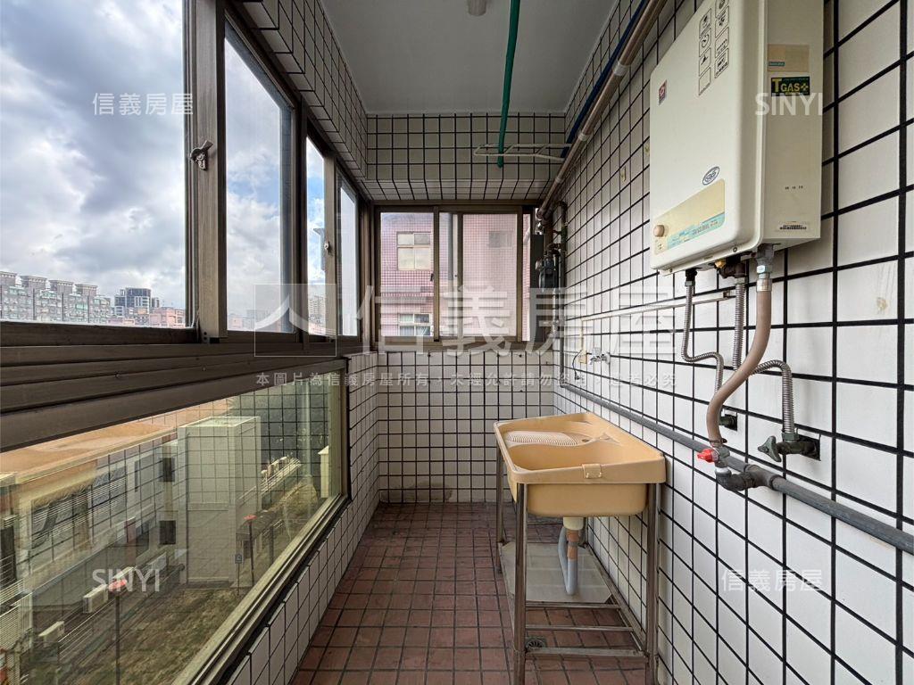 免整理入住的兩房美宅房屋室內格局與周邊環境