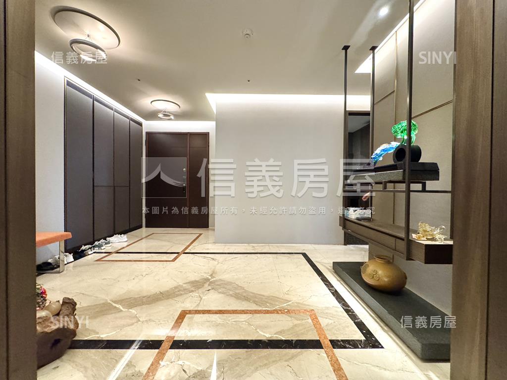 市府特區．精裝豪邸房屋室內格局與周邊環境