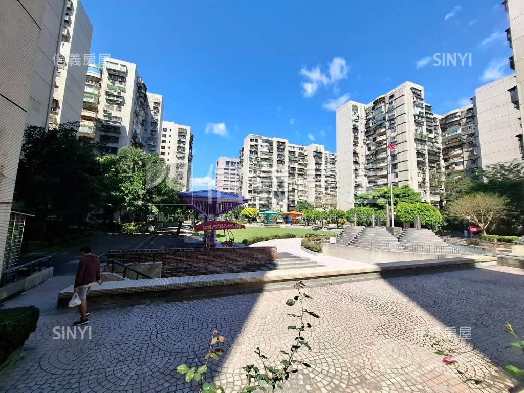 捷運南京復興景觀高樓３房房屋室內格局與周邊環境