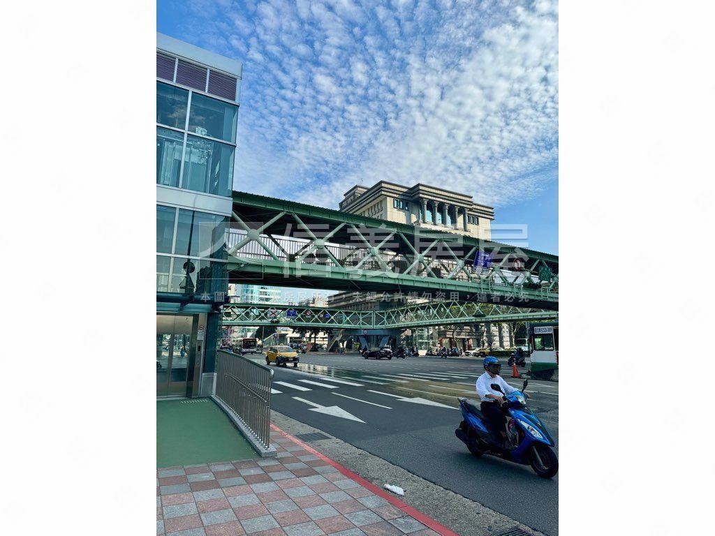 ＷＨＯＵＳＥ第Ａ棟三房房屋室內格局與周邊環境
