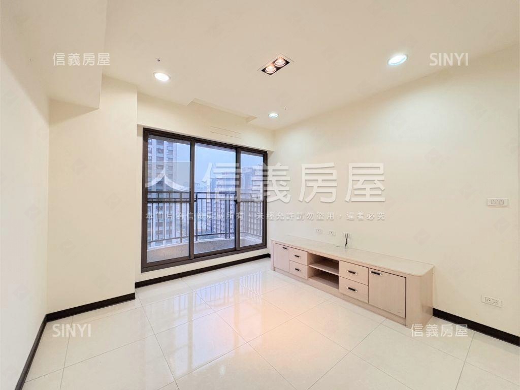 稀有幸福市２房車位房屋室內格局與周邊環境