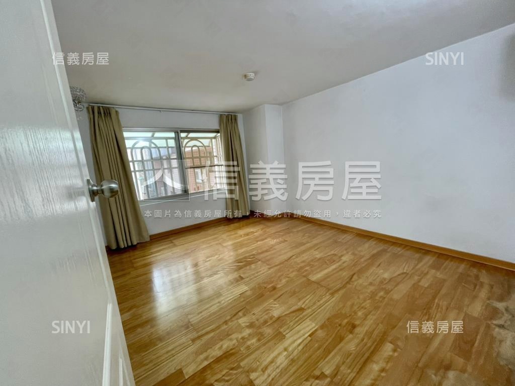 邊間綠寶石溫馨１＋３美宅房屋室內格局與周邊環境