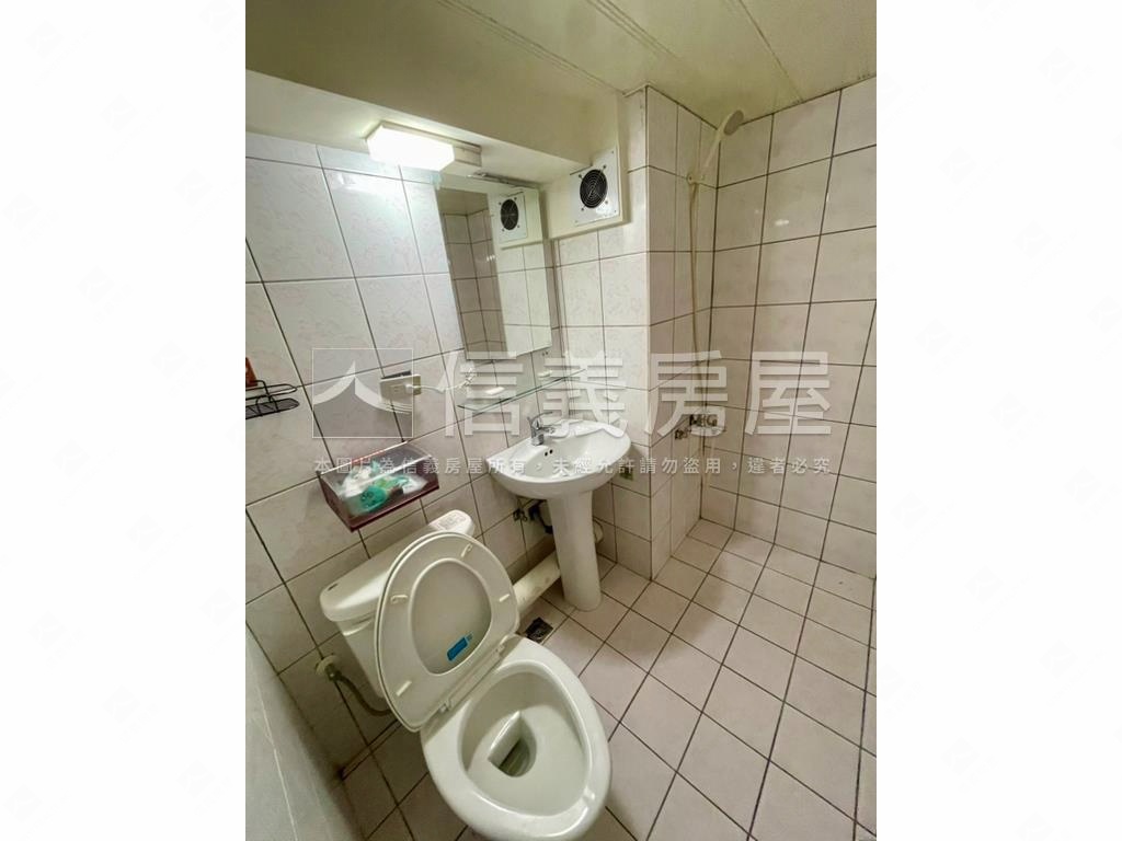 邊間綠寶石溫馨１＋３美宅房屋室內格局與周邊環境